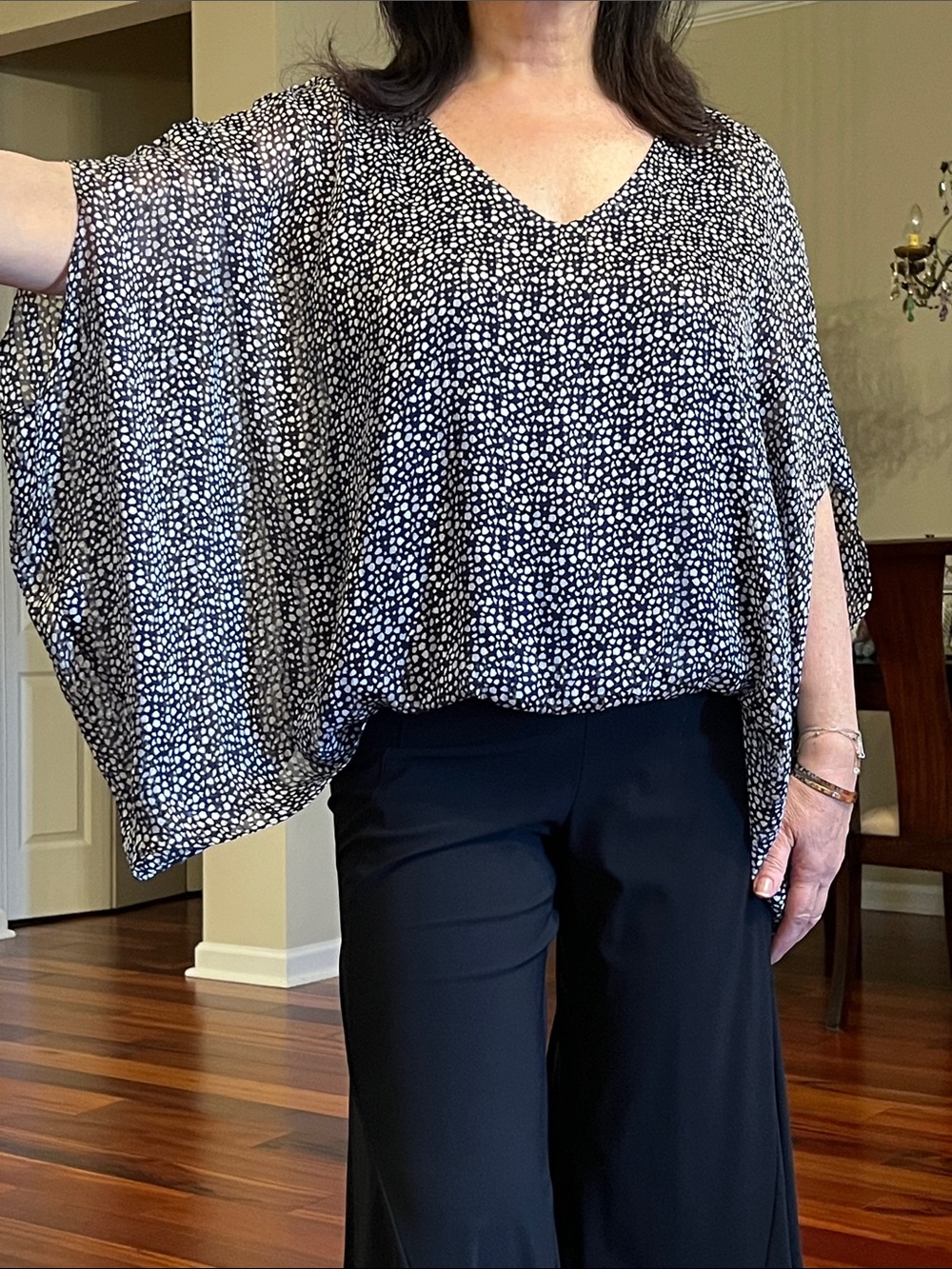 Black & White Speckle V-Neck Dolman Tunic Top